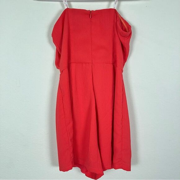 Guess Hot Pink Strapless Tie Front Romper- Size Small- NWTs - Picture 4 of 5